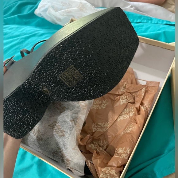 BRAND NEW NEVER WORN DUKE BLACK STRAPPY SQUARE TOE PLATFORM WEDGE HEEL SIZE 7.5 - Picture 5 of 7